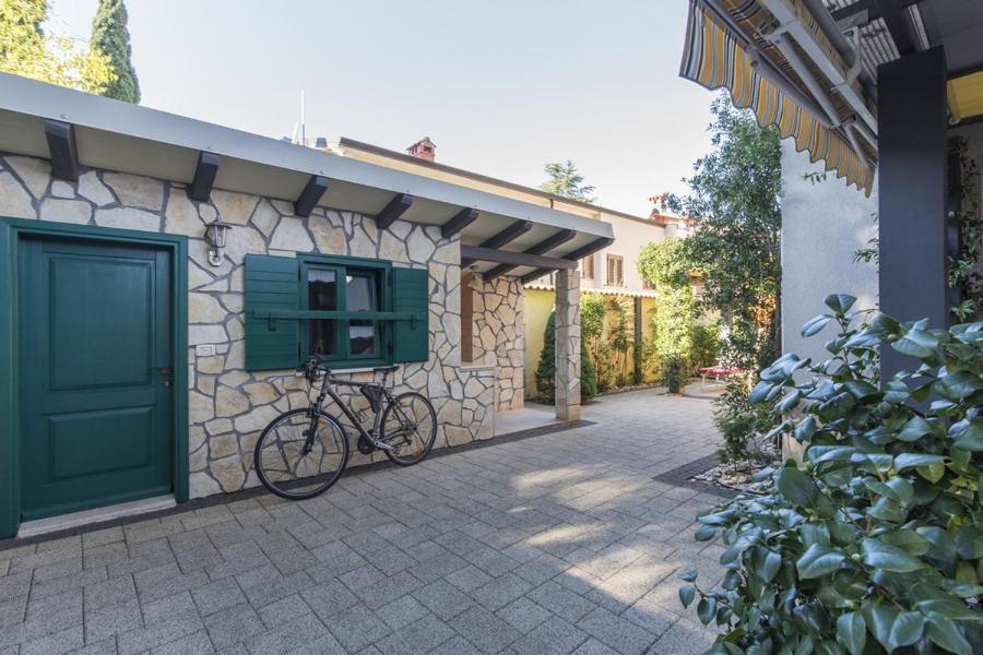 Park Villa Novigrad  Bagian luar foto